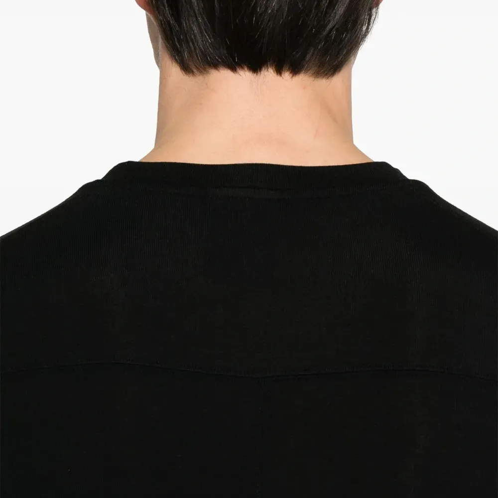 Футболка с необработанными краями