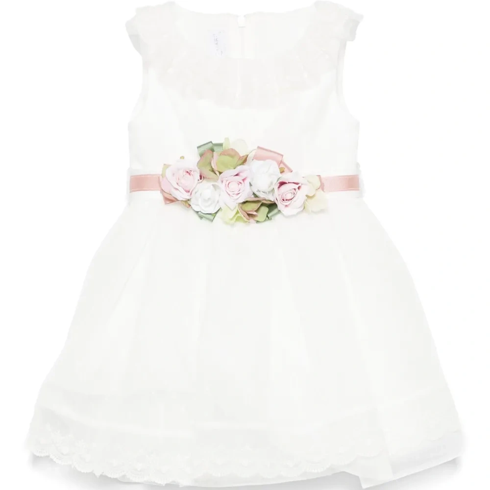 Платье с цветочной аппликацией