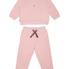 Спортивный костюм с вышитым логотипом