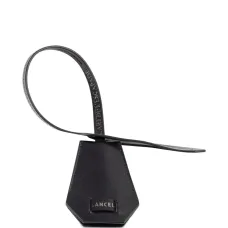 Брелок Escapade Брелок Escapade