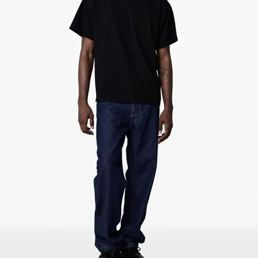 Футболка свободного кроя с высоким воротником Футболка свободного кроя с высоким воротником