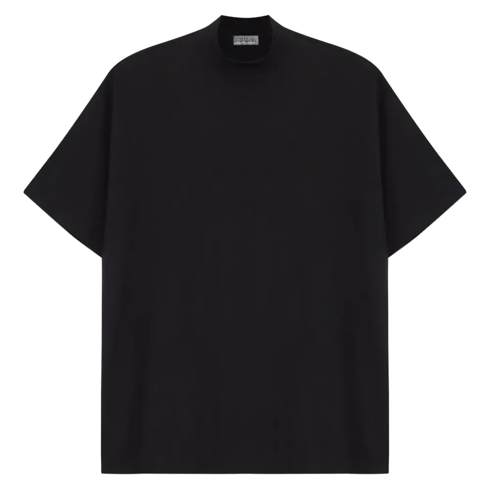 Футболка свободного кроя с высоким воротником Футболка свободного кроя с высоким воротником