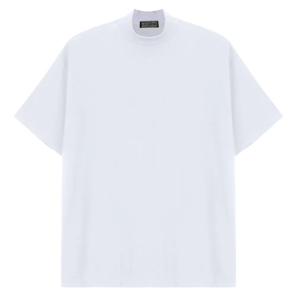 Футболка с воротником-стойкой