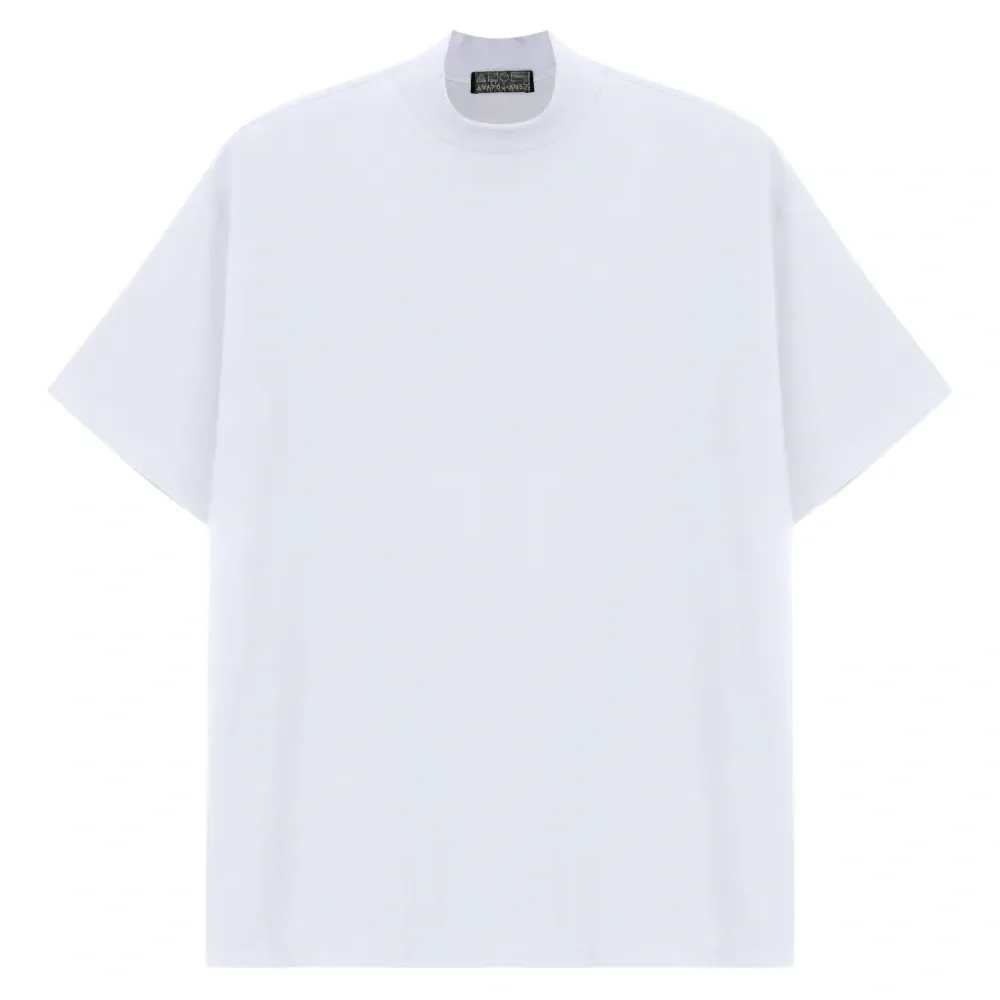 Футболка с воротником-стойкой