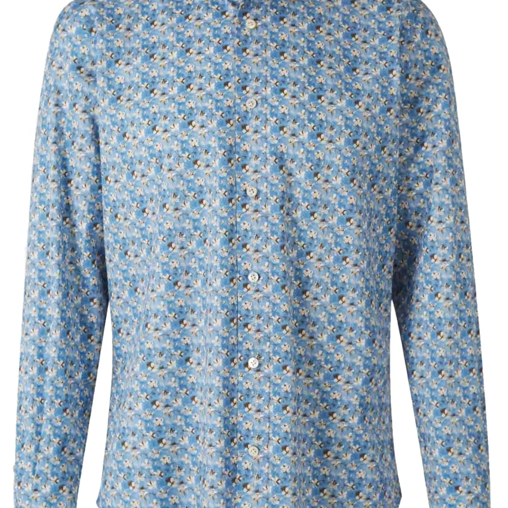 Рубашка на пуговицах