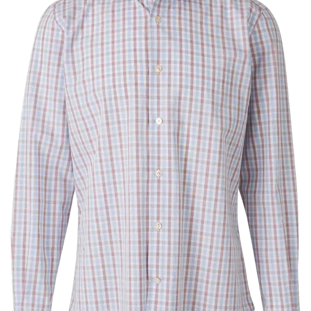 Рубашка на пуговицах