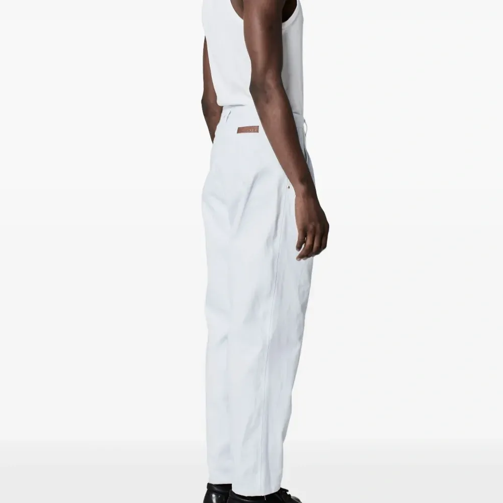 Брюки прямого кроя со складками Брюки прямого кроя со складками