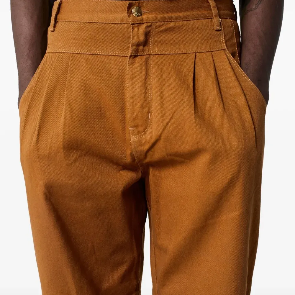 Брюки с карманами