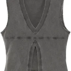 Топ с V-образным вырезом