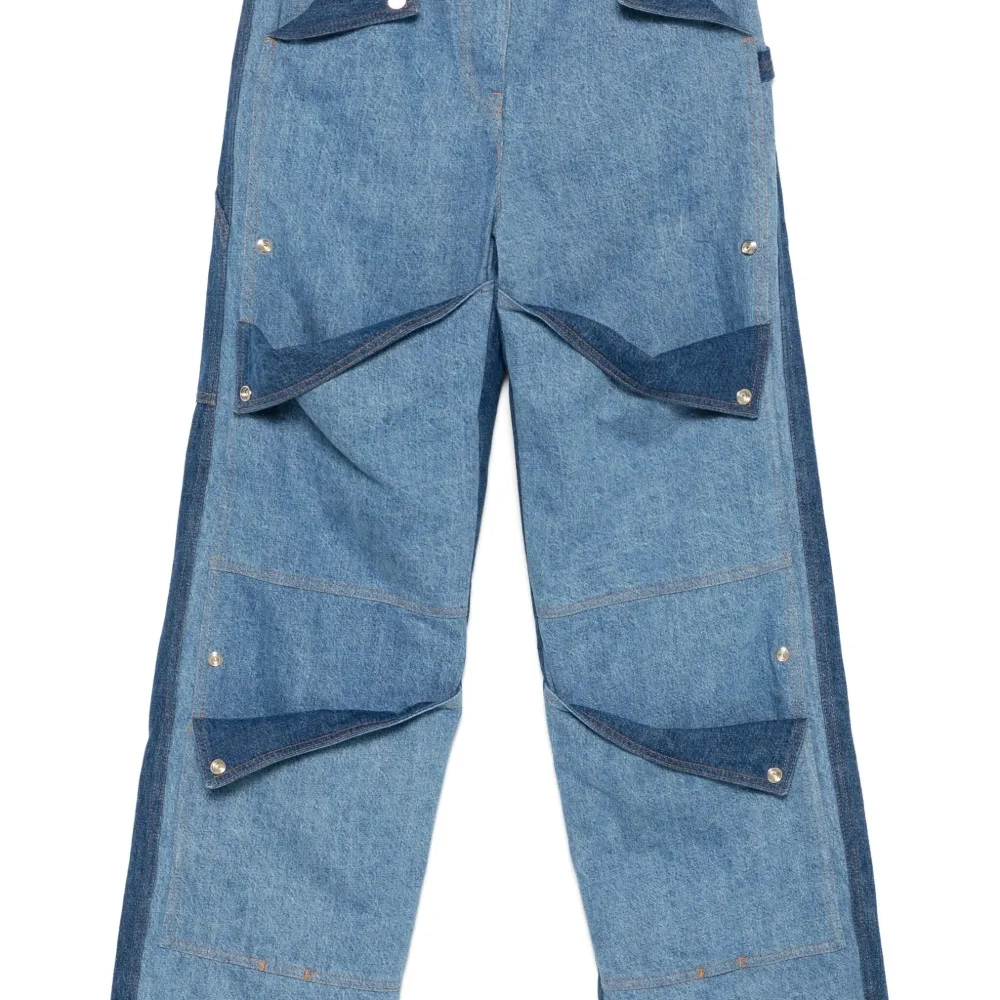 Джинсы с карманами