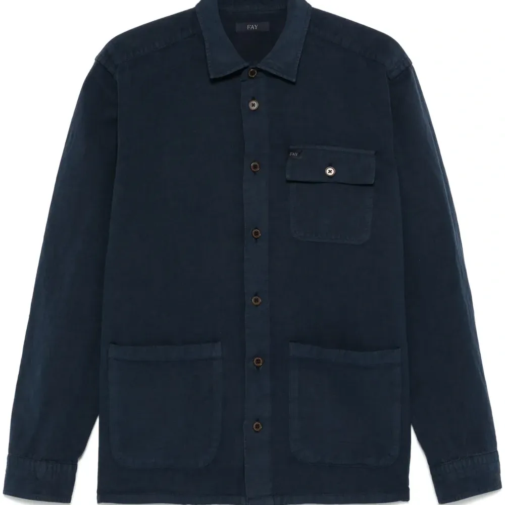 Рубашка на пуговицах