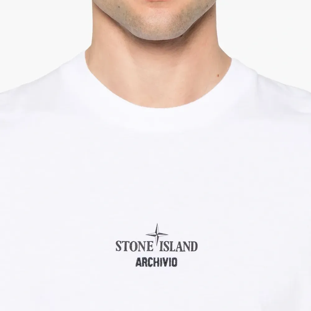 Футболка с логотипом