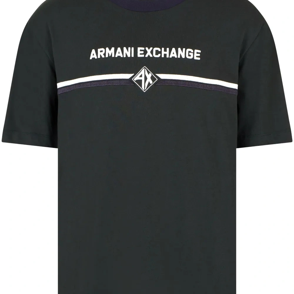 Футболка с логотипом