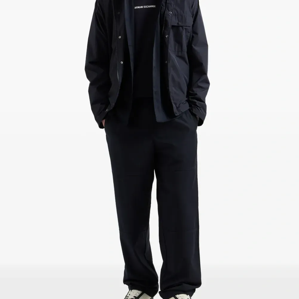 Футболка с логотипом