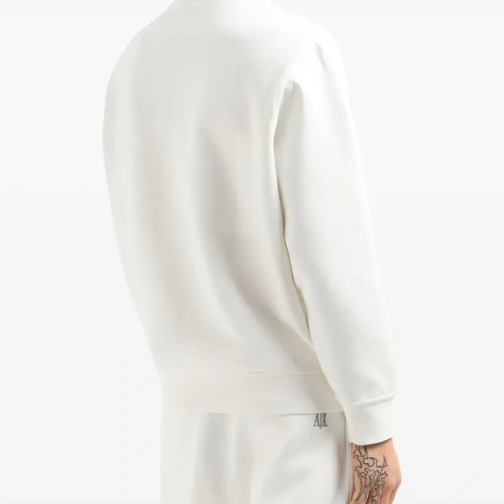 Толстовка с вышитым логотипом