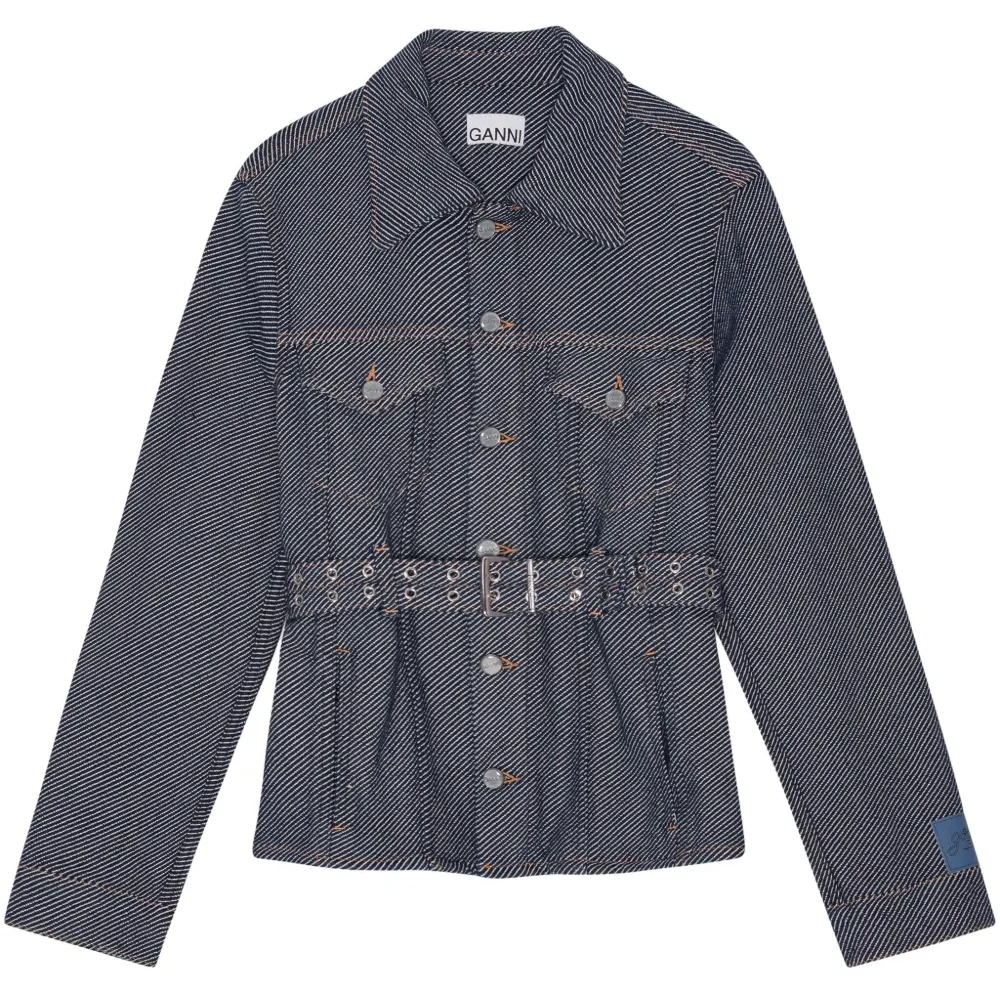 Джинсовая куртка с поясом