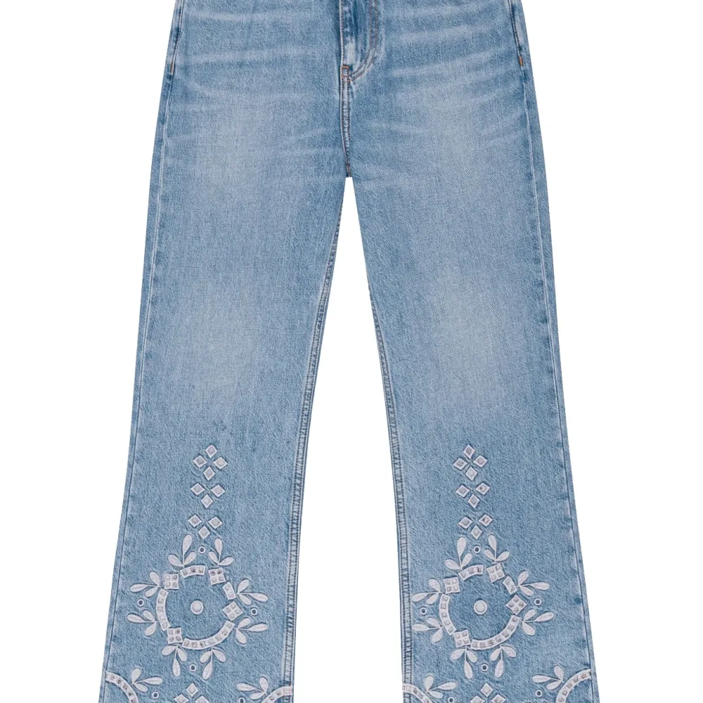 Джинсы с английской вышивкой Джинсы с английской вышивкой