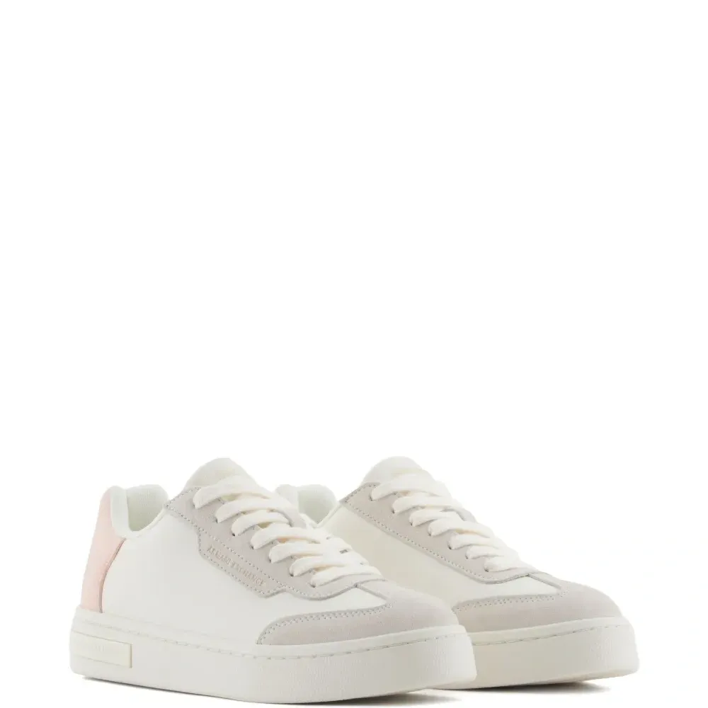 Кожаные кроссовки