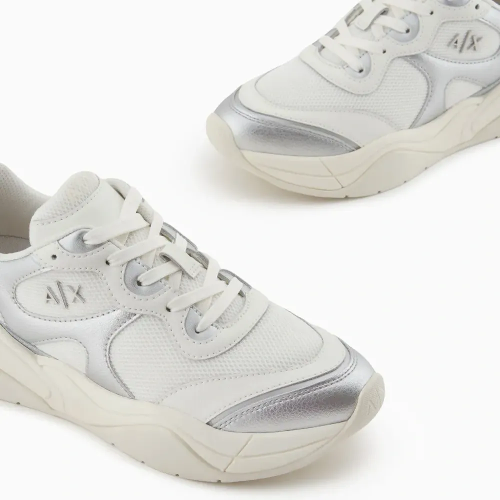 Кроссовки с эффектом металлик Кроссовки с эффектом металлик