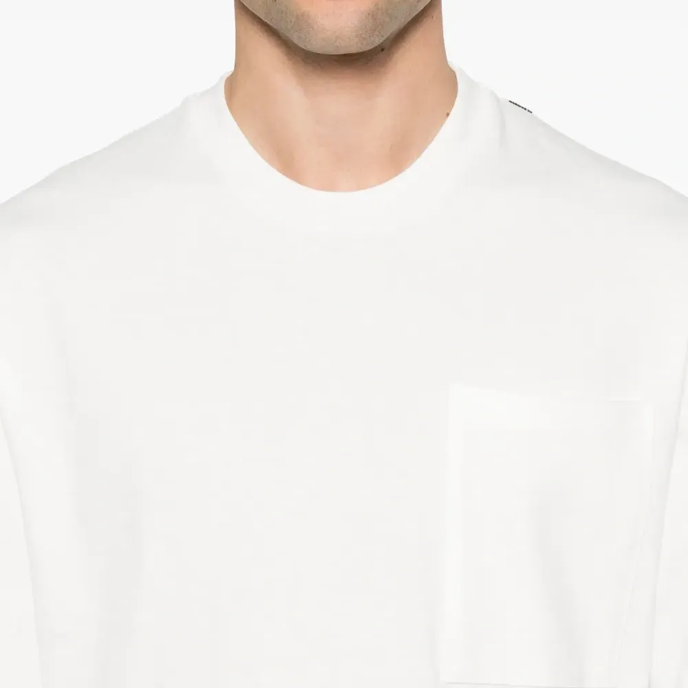 Футболка с круглым вырезом