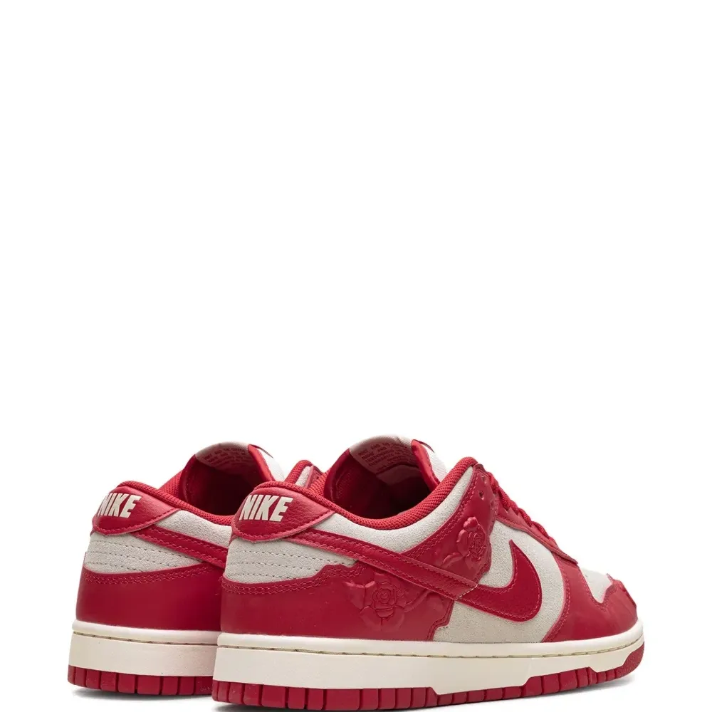 Кроссовки Dunk Low Red Roses