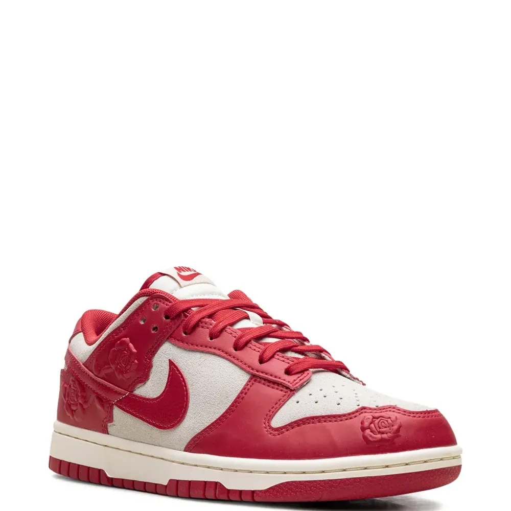 Кроссовки Dunk Low Red Roses