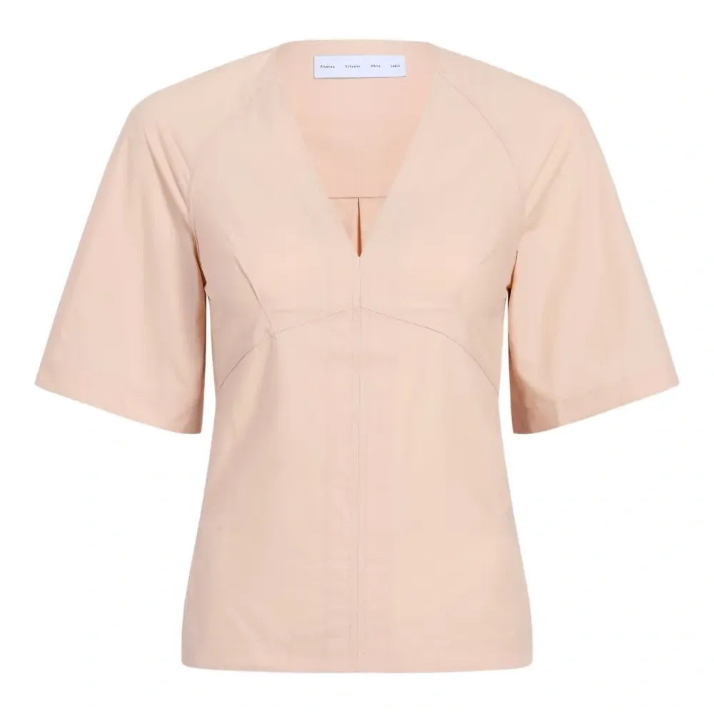 Блуза с V-образным вырезом