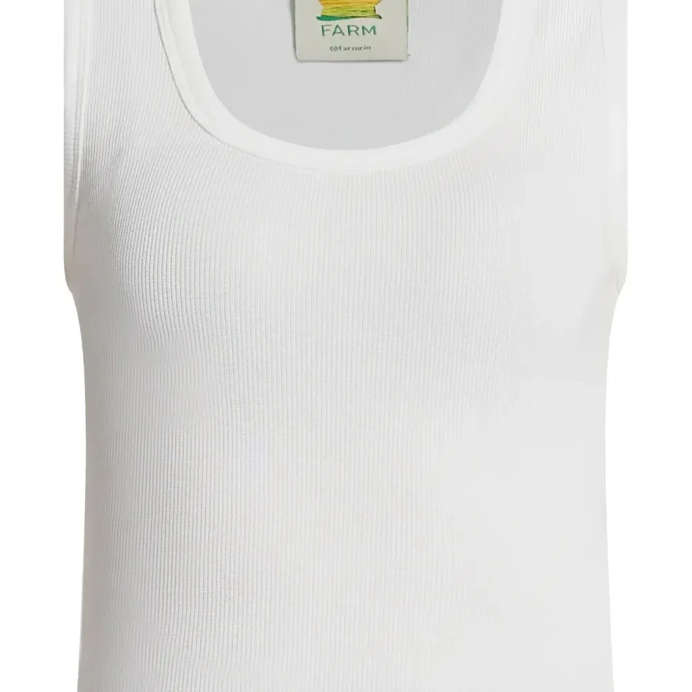 Топ с вышивкой