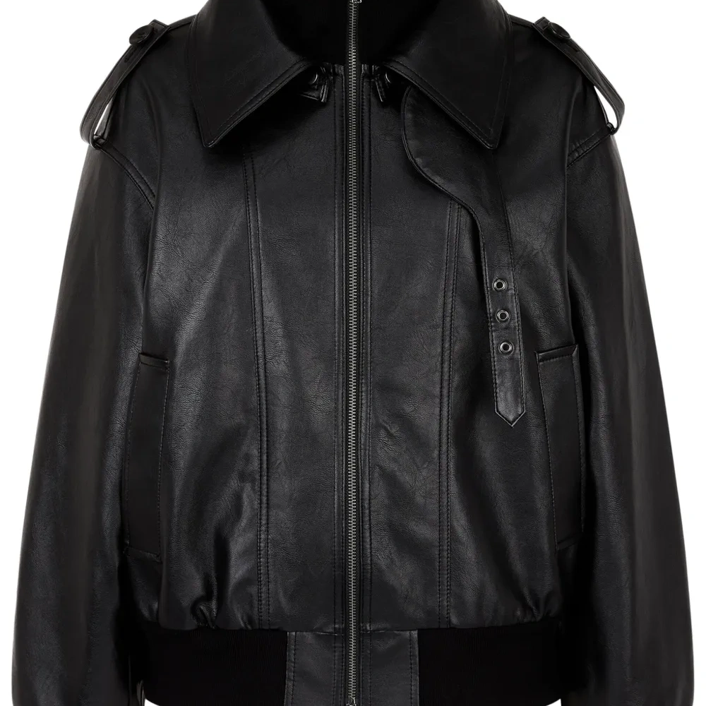 Бомбер из искусственной кожи