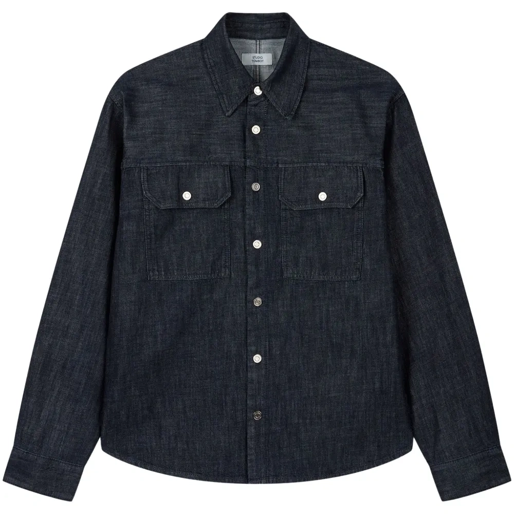 Джинсовая рубашка с карманами