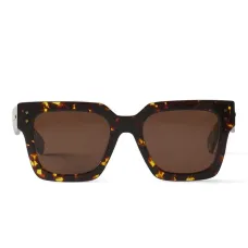 Солнцезащитные очки в квадратной оправе