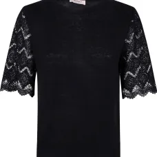 Блузка с кружевными рукавами