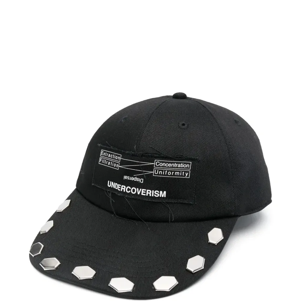 Кепка с заклепками Кепка с заклепками