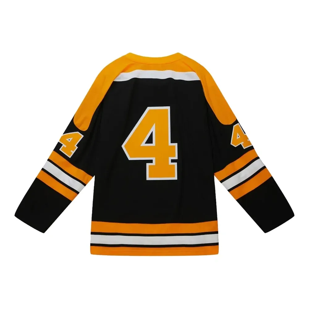 футболка Boston Bruins 1971 Bobby Orr из коллаборации с NHL