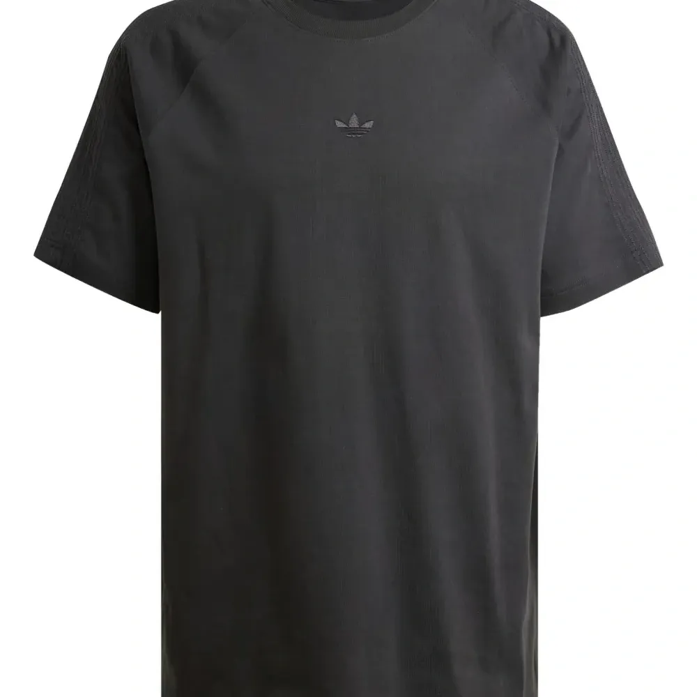 Футболка с круглым вырезом