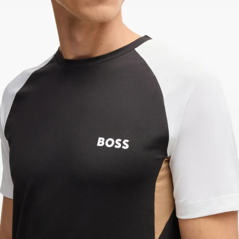 Футболка в стиле колор-блок