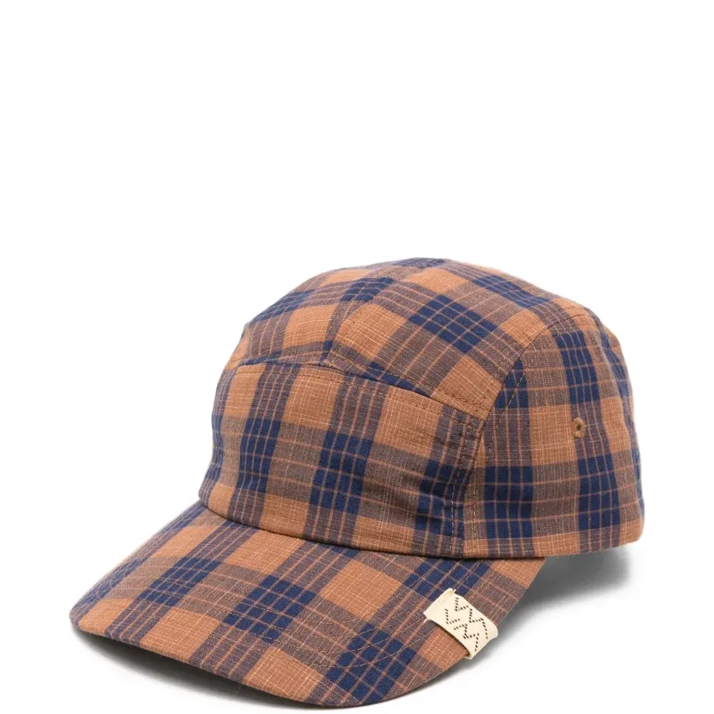 Кепка в клетку сантоме