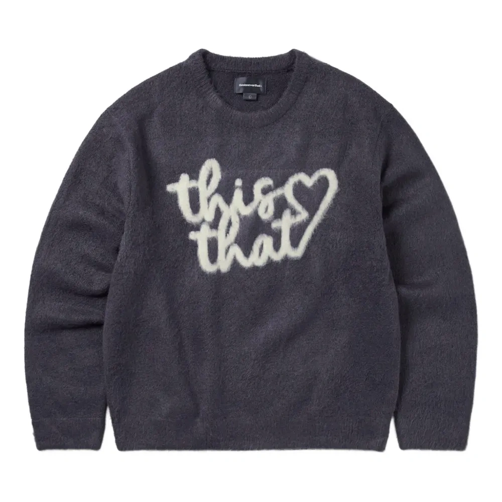 свитер с логотипом