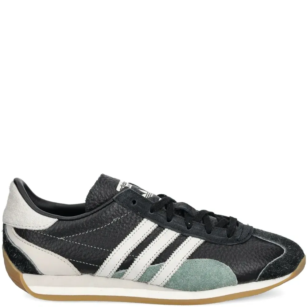 Кроссовки со вставками