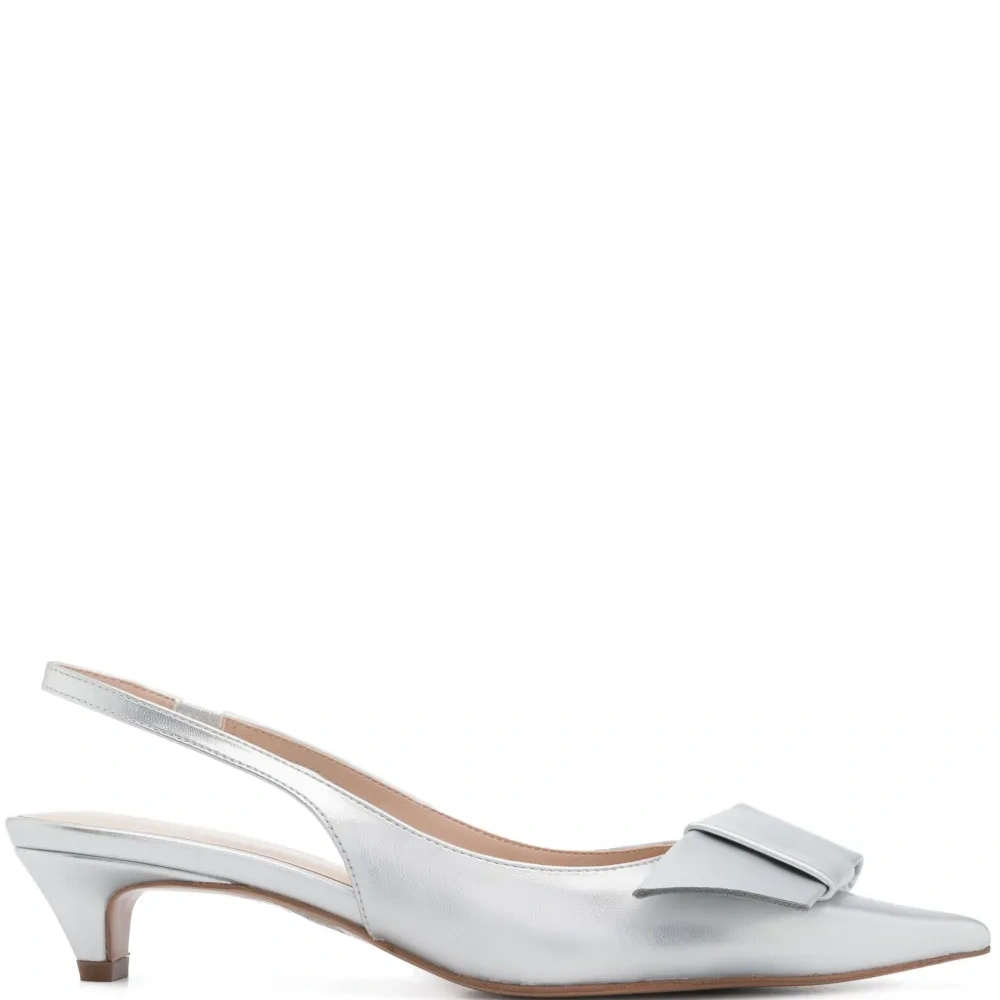 Туфли с ремешком на пятке и бантом