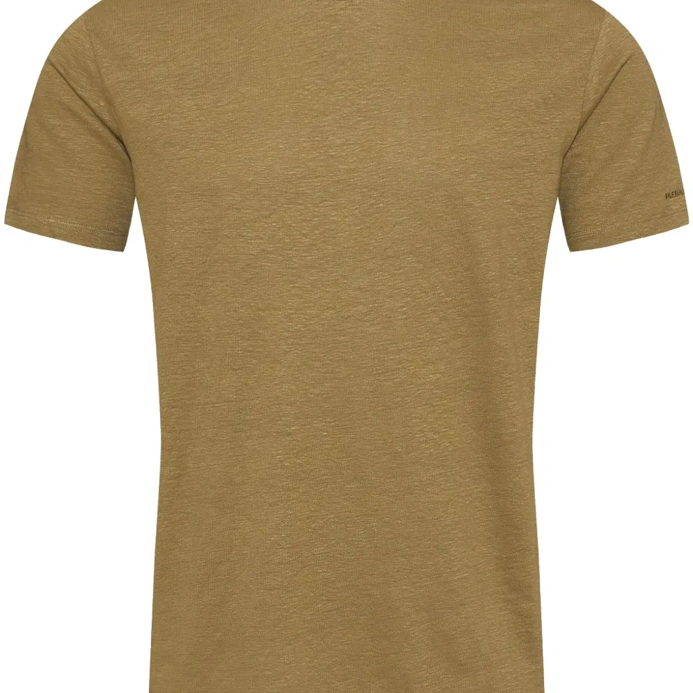 Льняная футболка