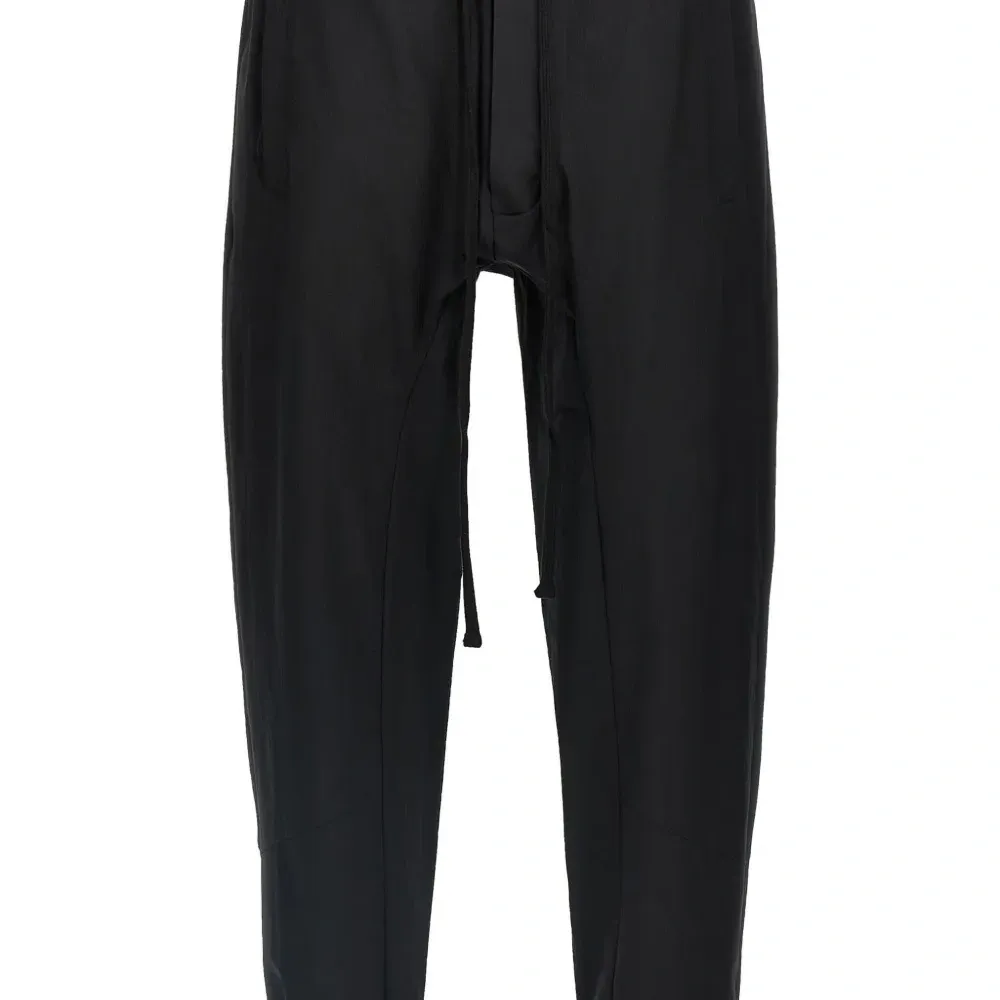 Брюки с низким шаговым швом