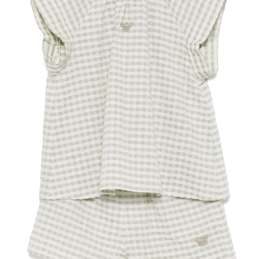 Спортивный костюм в клетку