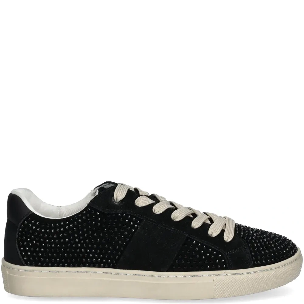 Кроссовки на шнуровке