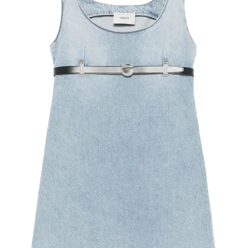 Джинсовое платье мини с поясом