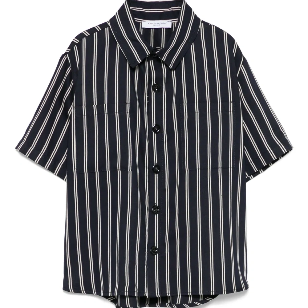 Рубашка в тонкую полоску