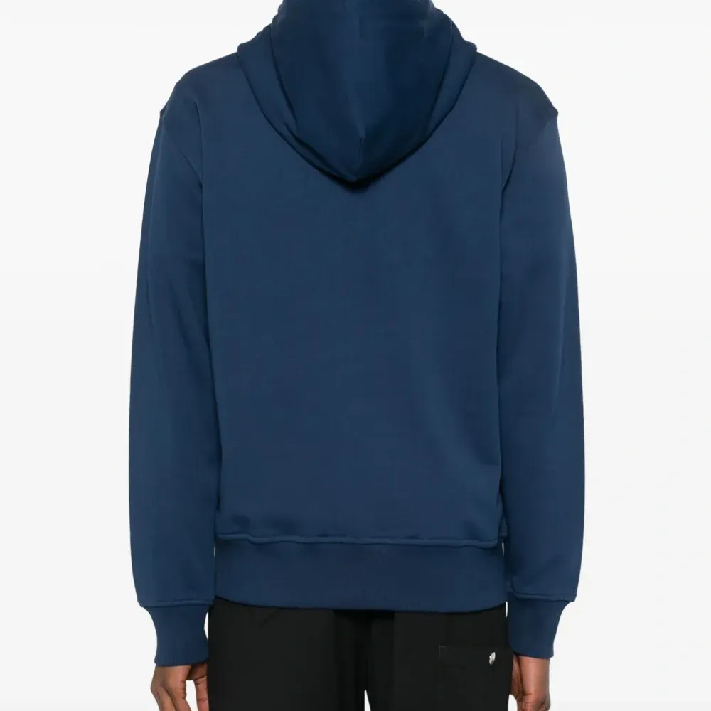 Худи с вышитым логотипом