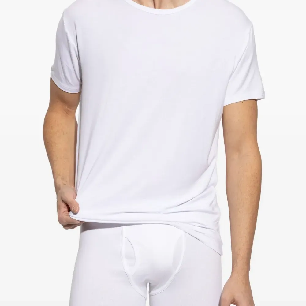 Комплект из трех футболок