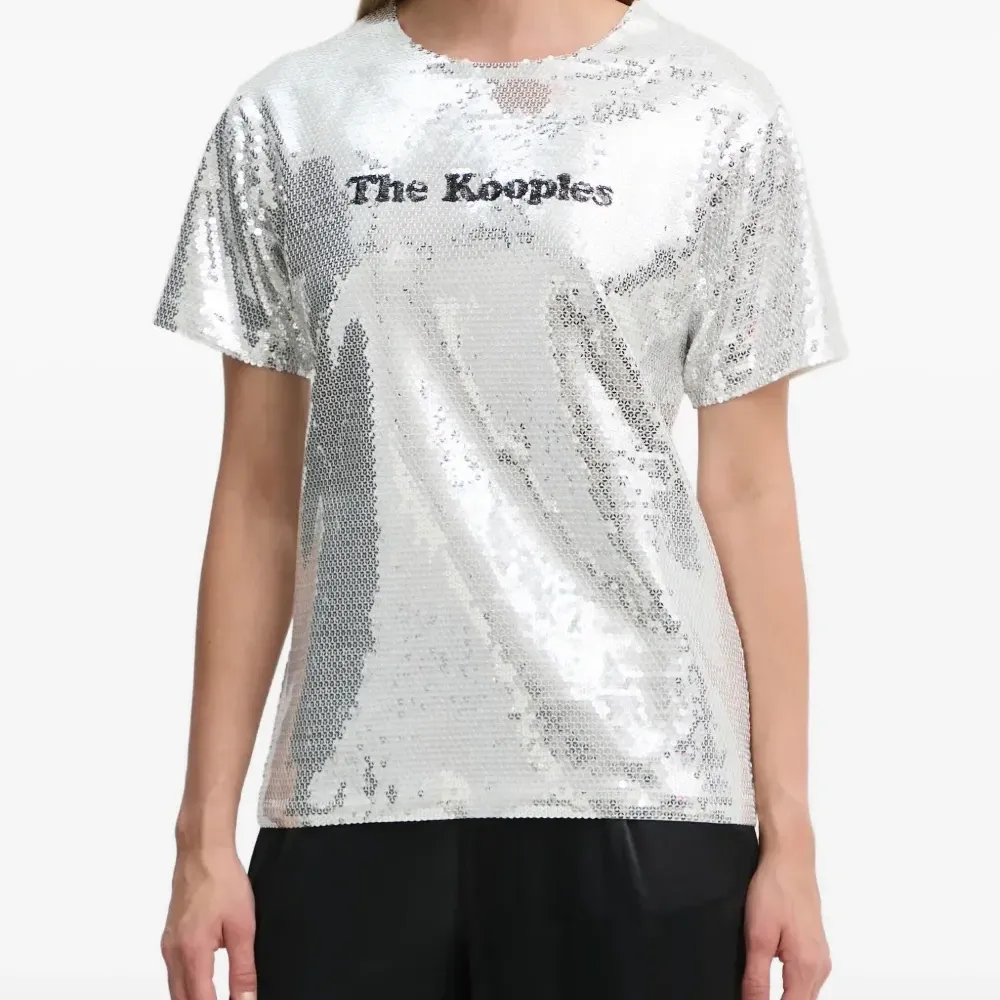 Футболка с пайетками