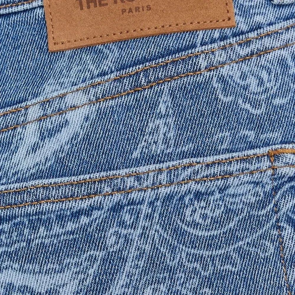 Джинсы с принтом пейсли